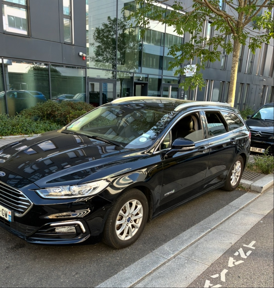 Berlin — Ford mondeo 